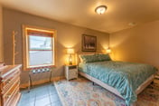 A Taste of Ely 4BR Apartment with Sauna