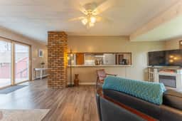 Ely Hometown Bungalow with Patio