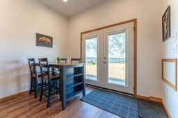 Sandy Point Resort, Lakeside 2BR Modern Escape