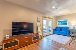 Sandy Point Resort Suite, Year-Round Lakeview