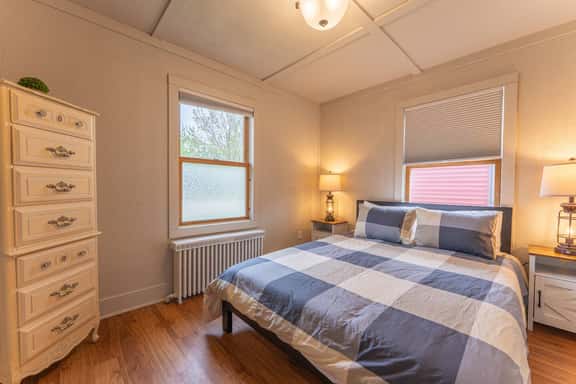 Camp Street Haven: 2 Bedroom recently remodeled - Image 1