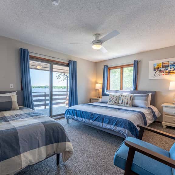 Sandy Point Resort 6 Bedroom on Shagawa Lake - Image 1