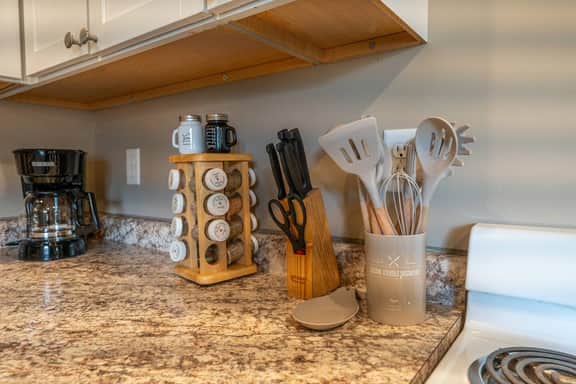 A Taste of Ely Studio, Heart of Downtown