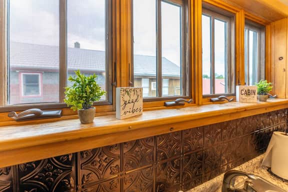A Taste of Ely 2BR, Near Lake and Trails