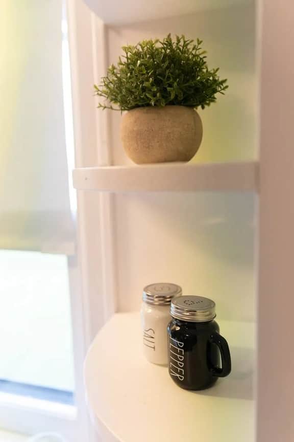 Cozy Corner, 2 Bedroom East End Home