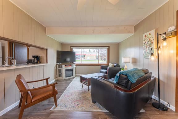 Ely Hometown Bungalow with Patio